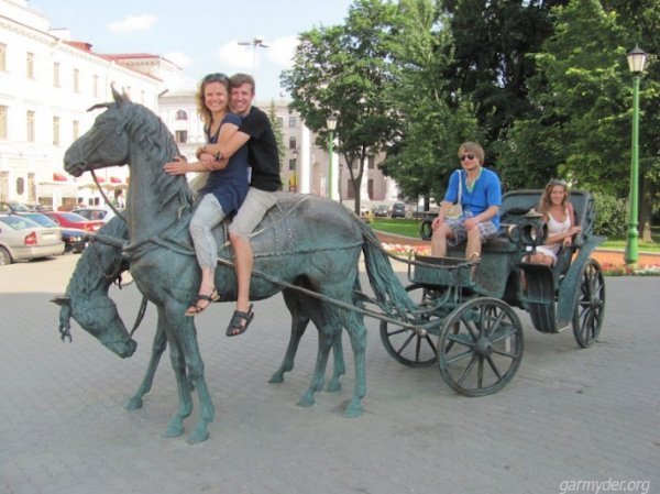 Луцький театр у Мінську вітали вигуками «Слава Україні!»