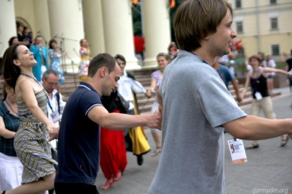 Луцький театр у Мінську вітали вигуками «Слава Україні!»