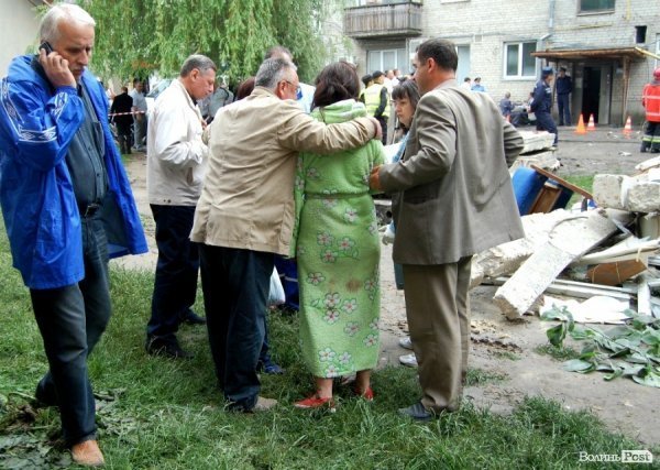 У завалах будинку в Луцьку знайшли тіло другого загиблого. ФОТО
