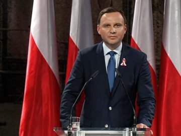 Президент Польщі Анджей Дуда захворів на коронавірус
