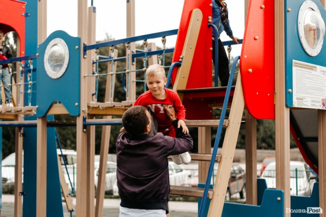 Розкриття таємниці, подарунки та KADNAY «на десерт»: як на «Супернові» веселилися «добрі сусіди». ФОТОРЕПОРТАЖ*