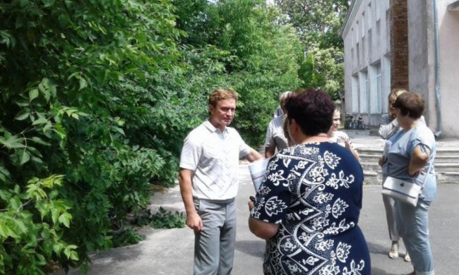 Нардеп Степан Івахів зустрівся з жителями Світязя. ФОТО*