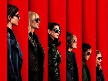 «8 подруг Оушена»: «Свідомі» запрошують лучан у доступний кінотеатр для пенсіонерів