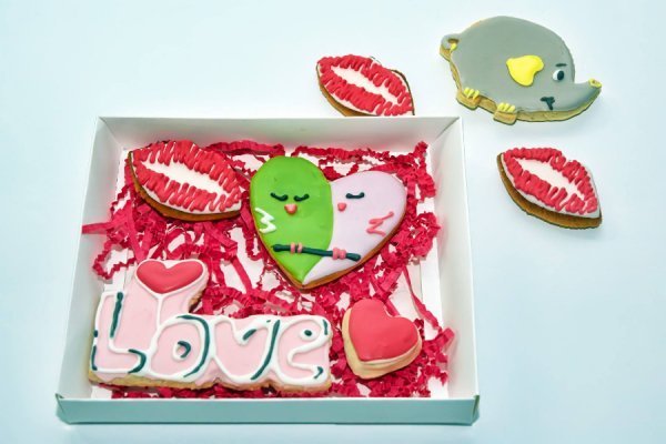 У Луцьку акція благодійності задля бійців до Дня закоханих 