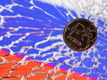 Росія за крок від дефолту, – Bloomberg