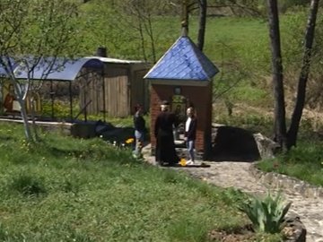 У селі на Волині біля цілющого джерела хочуть збудувати монастир. ВІДЕО