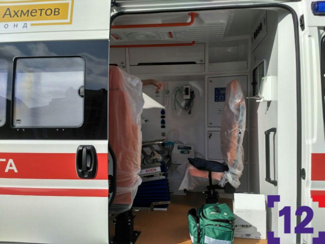 Луцька дитяча лікарня отримала новий реанімобіль. ФОТО