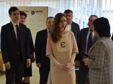 «Ви круті»: замміністра проінспектувала роботу луцького ЦНАПу. ФОТО