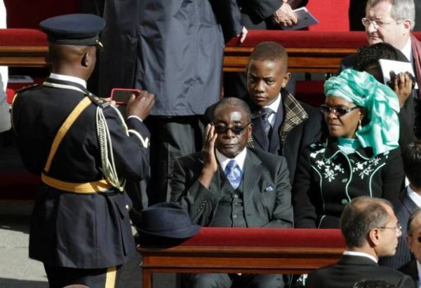 Папа Франциск офіційно отримав владу. ФОТО. ВІДЕО