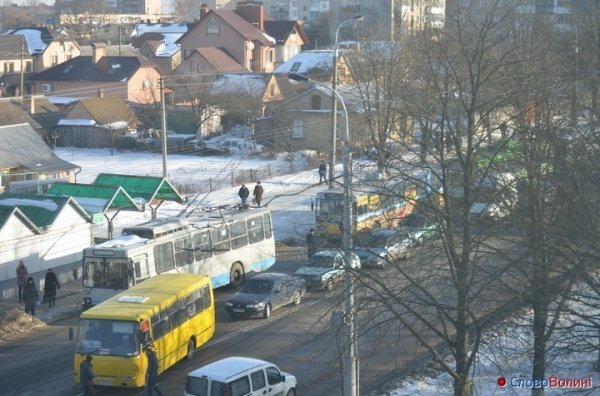 У Луцьку - тролейбусний затор. ФОТО