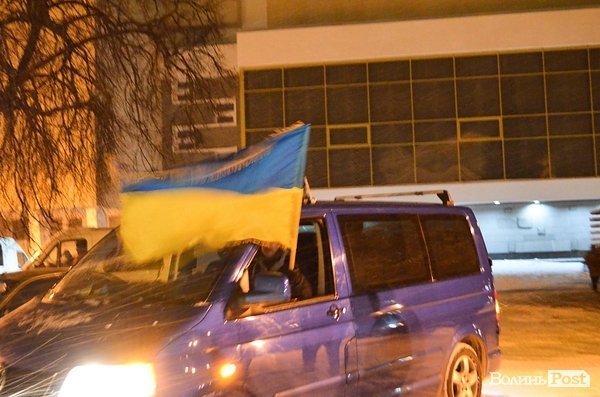 Луцький автомайдан зібрав 20 авто. ФОТО