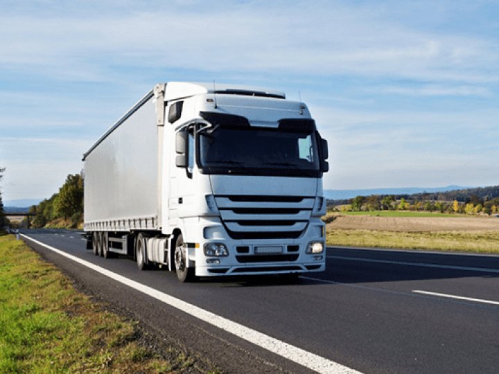 Ефективні логістичні рішення: як вдосконалити вантажні перевезення між Польщею та Україною