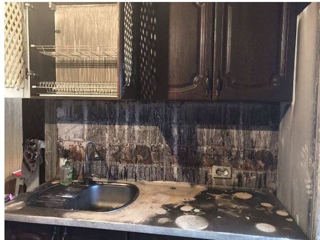 Волинянка, будинок якої знищив вогонь, потребує допомоги