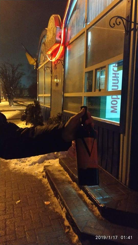 Порушники-рецидивісти: кіоск у Луцьку знову попався на «нічному» алкоголі