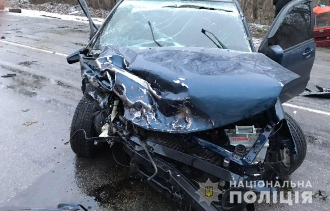 У жахливій аварії загинула людина: ще троє – у лікарні