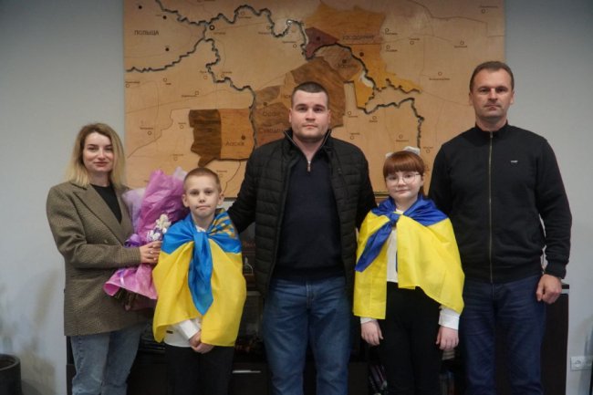 Дякуємо, Дмитре, за службу та силу: у Володимирі зустріли Героя, який повернувся з російського полону