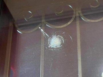 У Києві обстріляли офіс Гордона. ВІДЕО