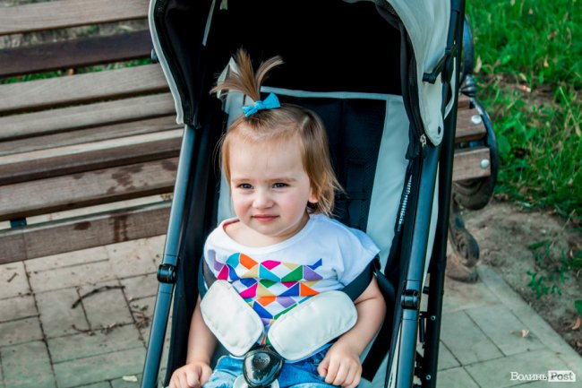 Усмішки малечі та бризки водограю: літній день у Луцьку. ФОТО