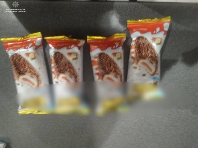 На Волині чоловік хотів задарма випити і закусити, обікравши супермаркет