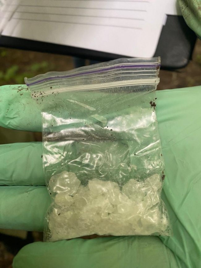 У Луцьку «на гарячому» спіймали 21-річного наркозбувача. ФОТО