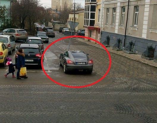 Автотренди: У Луцьку депутат приїхав на сесію на єврономерах