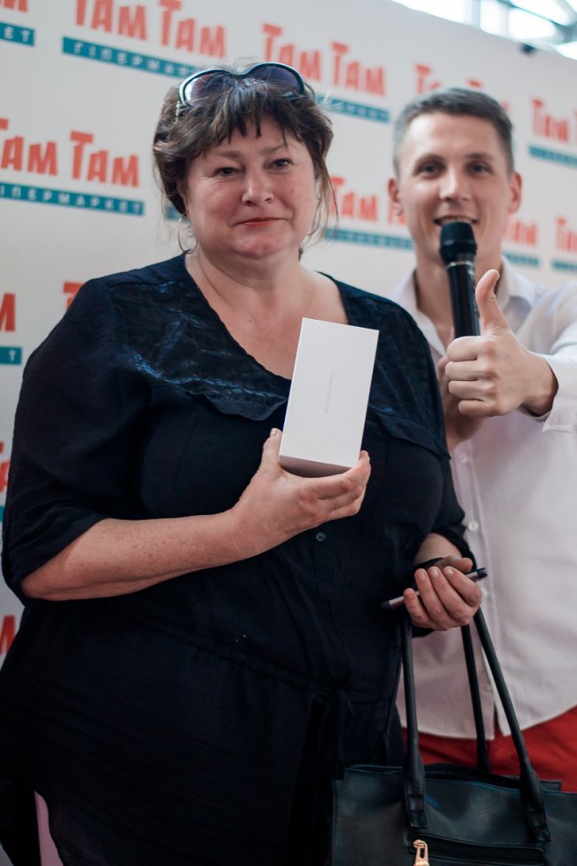 Гіпермаркет  «Там Там» розіграв подарунки для відпочинку. ФОТО*