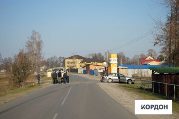 ДТП на Волині: водій легковика в'їхав у вантажівку 