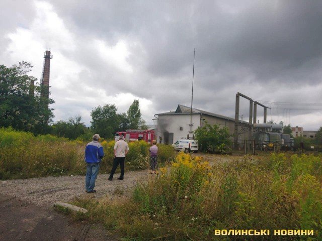 У Луцьку горить електропідстанція: частина міста – без світла. ФОТО