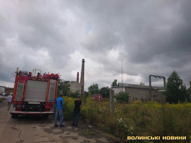 У Луцьку горить електропідстанція: частина міста – без світла. ФОТО