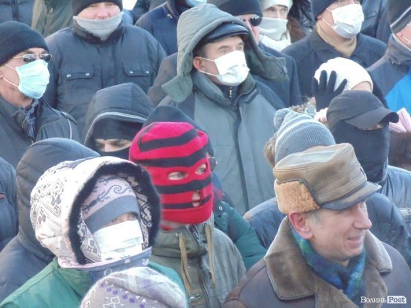 Волинська ОДА: штурм, який не відбувся. ФОТОРЕПОРТАЖ