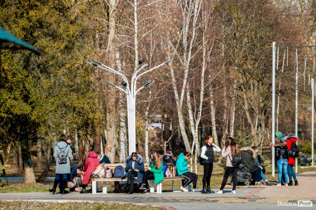 У Луцьку – майже весна. ФОТОРЕПОРТАЖ