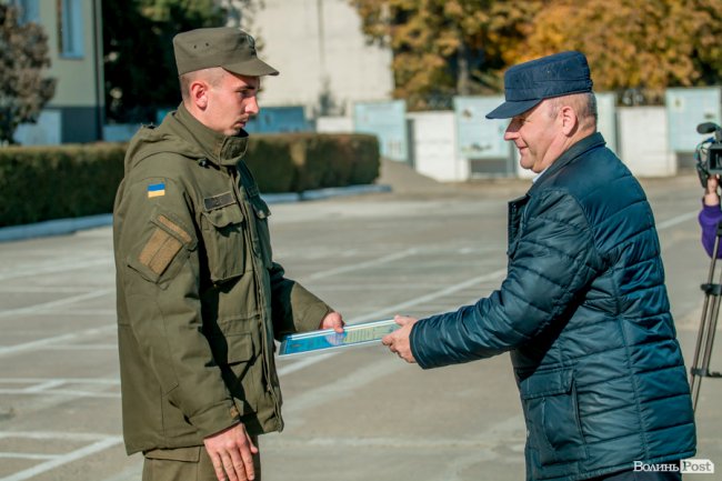 У Луцьку з Днем захисника України привітали нацгвардійців. ФОТО