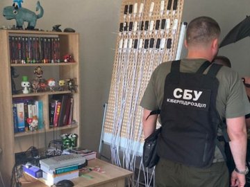 В Україні ліквідували мільйонну ботоферму політичної партії, яка розхитувала обстановку в Україні