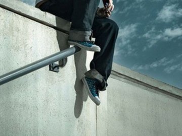 Схопили за ноги в останній момент: у Луцьку чоловіка врятували від самогубства