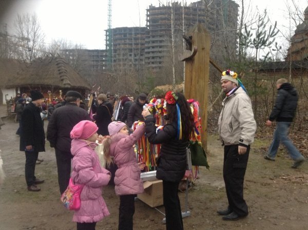 На фолк-фестивалі «Країна мрій» почали святкувати Різдво. ВІДЕО