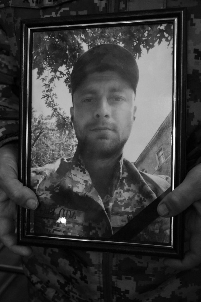 Лучани попрощалися із загиблим Героєм Сергієм Фокіним. ФОТО