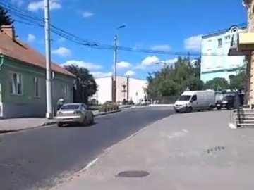 У Луцьку на Богдана Хмельницього водій їхав «проти шерсті»