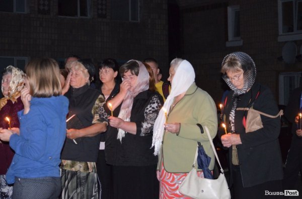 Зі сльозами на очах: на Волині зустріли загиблого земляка. ФОТО. ВІДЕО