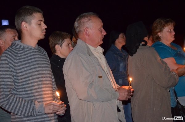 Зі сльозами на очах: на Волині зустріли загиблого земляка. ФОТО. ВІДЕО
