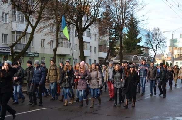 Студентський мітинг у Луцьку. ФОТО. ВІДЕО