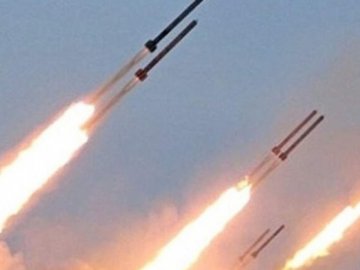 Масована атака показала намагання Росії знайти нову тактику ударів