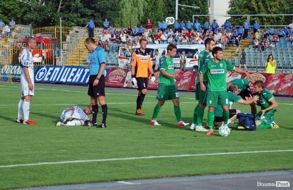 «Волинь» - «Карпати»:  історія однієї нічиєї в фото