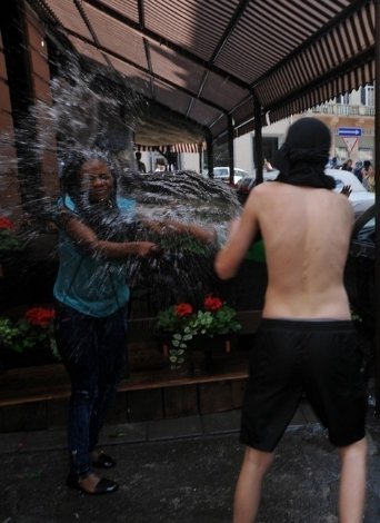 «Водяні маньяки»: як великодню забаву перетворили на хуліганство. ФОТО