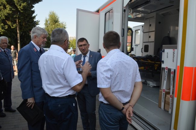 Ковельські медики отримали у подарунок «швидку». ФОТО