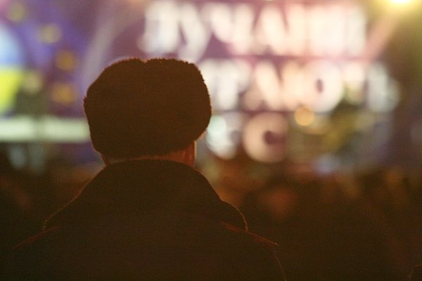 У Луцьку музиканти розважали люд на Євромайдані. ФОТО