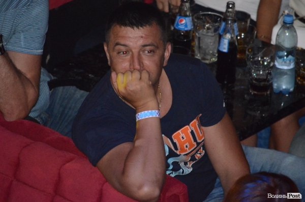 «Чорний бумер», «Харизма» і «Мурка»: в Луцьку знову виступав Seryoga. ФОТО