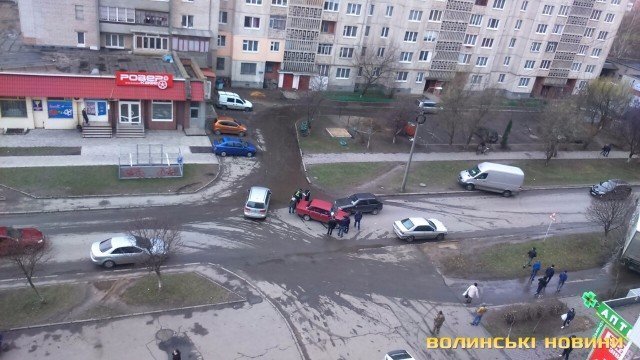 Навпроти луцького кафе – аварія