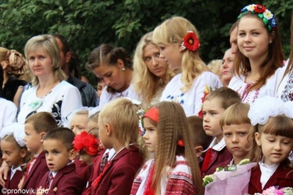 Перше вересня у Нововолинську. ФОТО