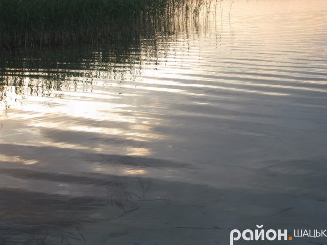 Палаюче небо: фото заходу сонця на Світязі