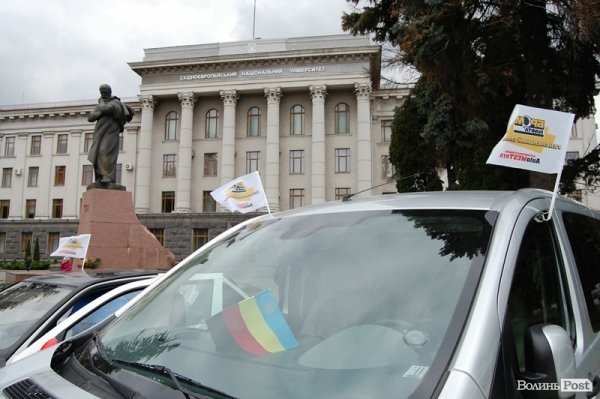 У Луцьку стартував автомотофестиваль «AutoWESTern». ФОТО